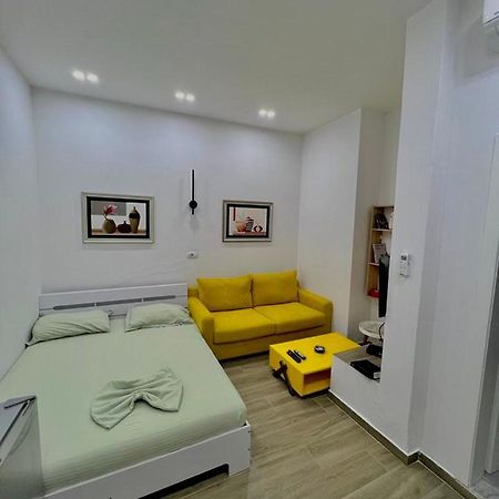 ティラナGersi'S Daily Apartamentアパートメント エクステリア 写真