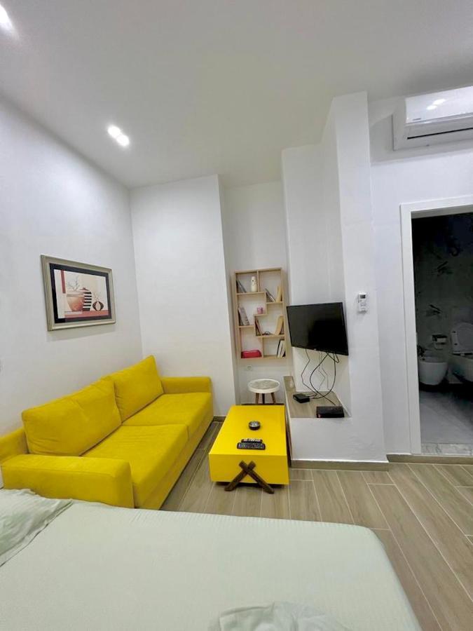 ティラナGersi'S Daily Apartamentアパートメント エクステリア 写真