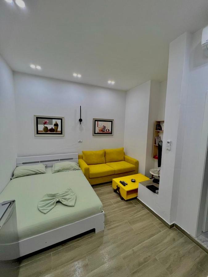 ティラナGersi'S Daily Apartamentアパートメント エクステリア 写真